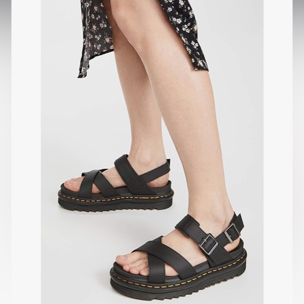 Dr. Martens Women's Voss Ii Sandal SIZE 9 EUC